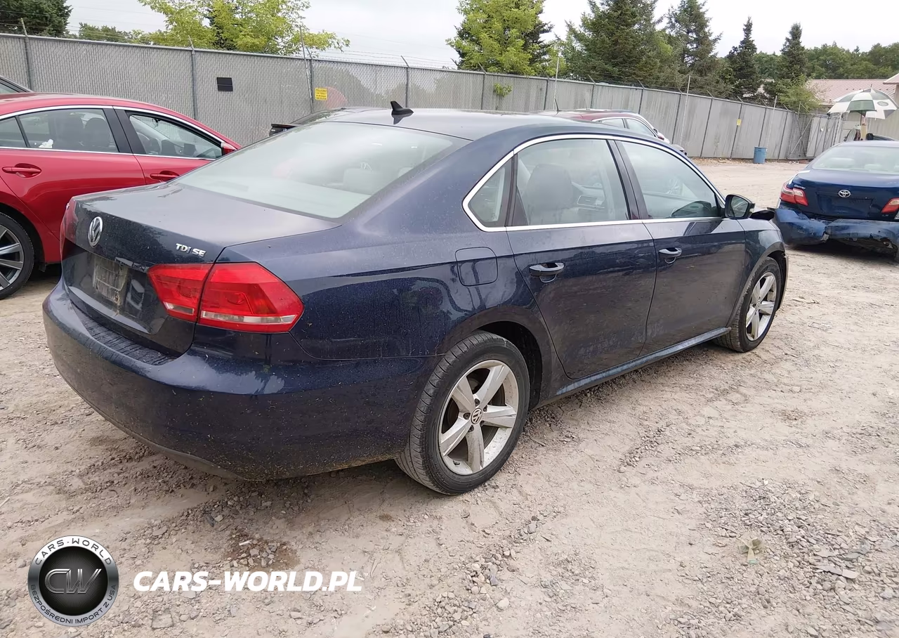 2013 Volkswagen Passat 2.0L Tdi Se VIN:1VWBN7A38DC096828 - 4