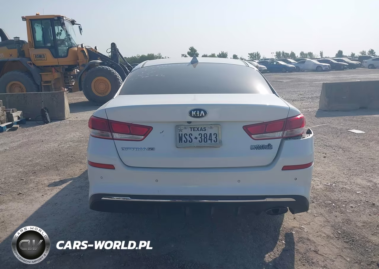 2019 Kia Optima Lx VIN:5XXGT4L34KG358626 - 16