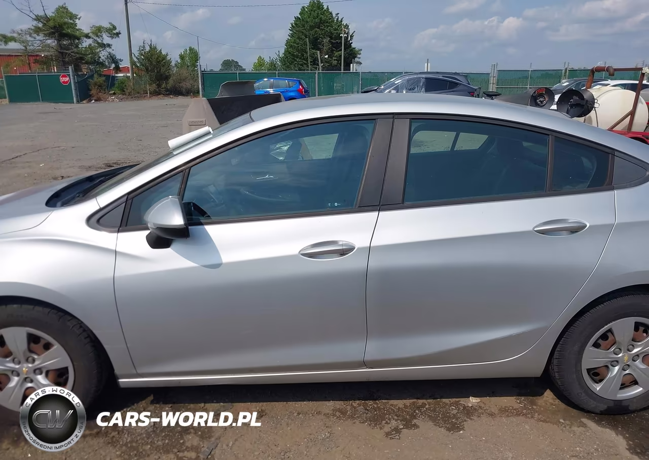 2016 Chevrolet Cruze Ls Auto VIN:1G1BC5SM9G7263756 - 14
