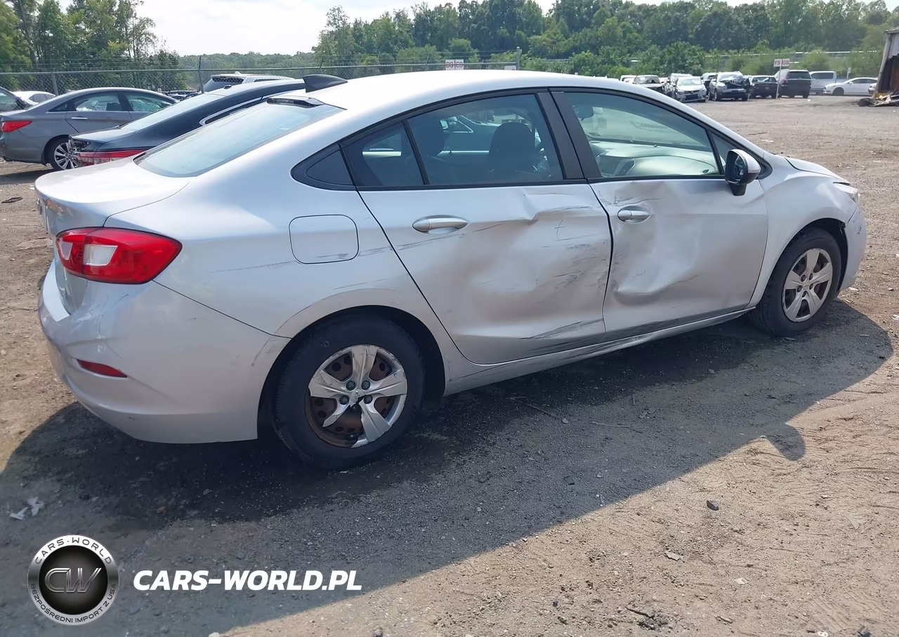 2016 Chevrolet Cruze Ls Auto VIN:1G1BC5SM9G7263756 - 4
