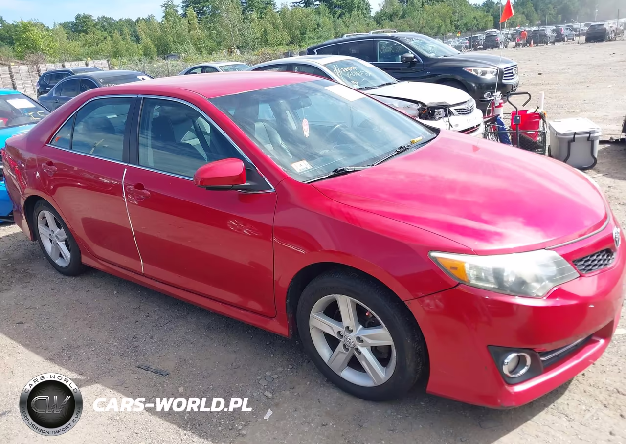 2014 Toyota Camry Se VIN:4T1BF1FK0EU821780 - 13