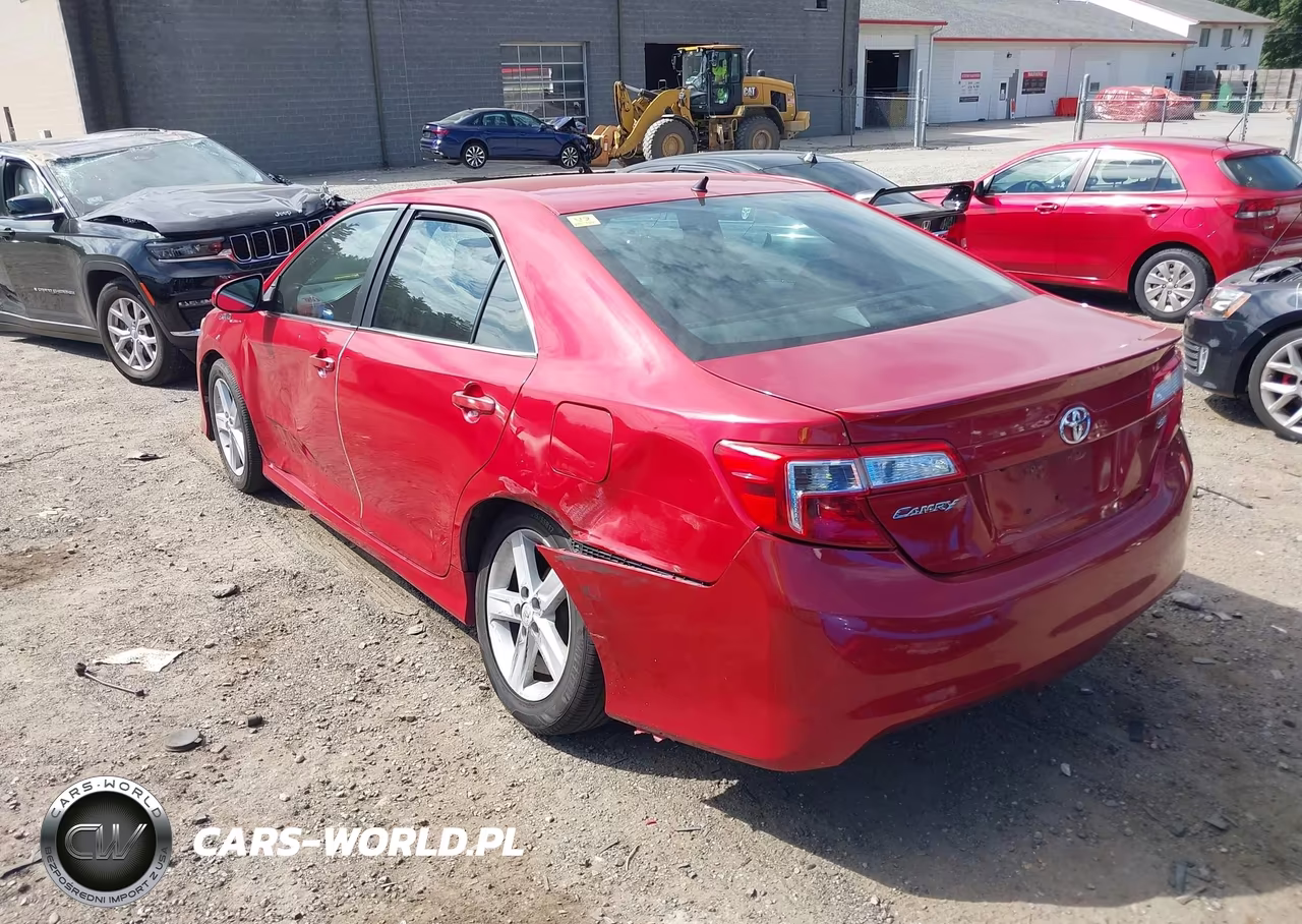 2014 Toyota Camry Se VIN:4T1BF1FK0EU821780 - 3