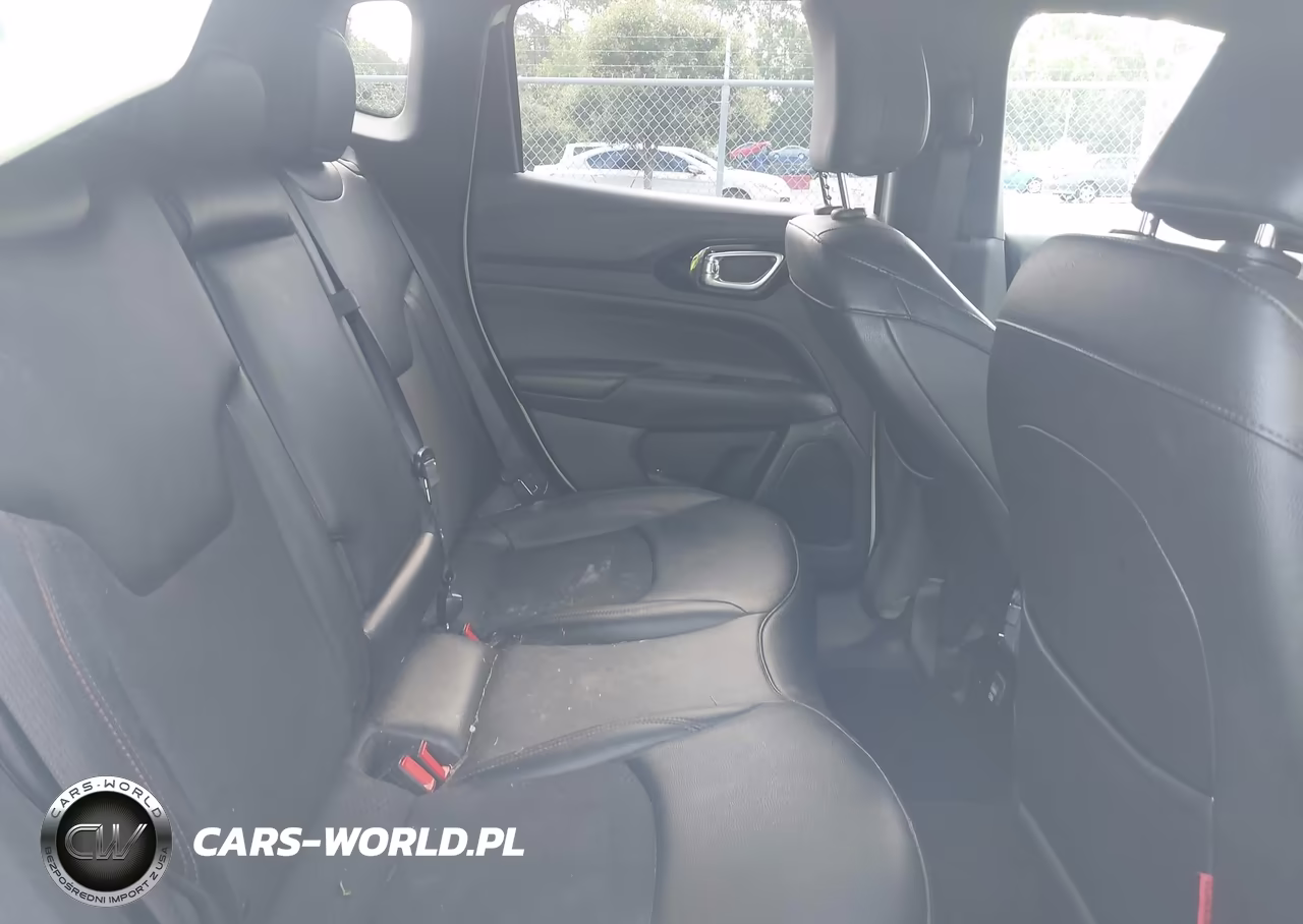 2025 Jeep Compass Trailhawk 4X4 VIN:3C4NJDDN3ST532669 - 8