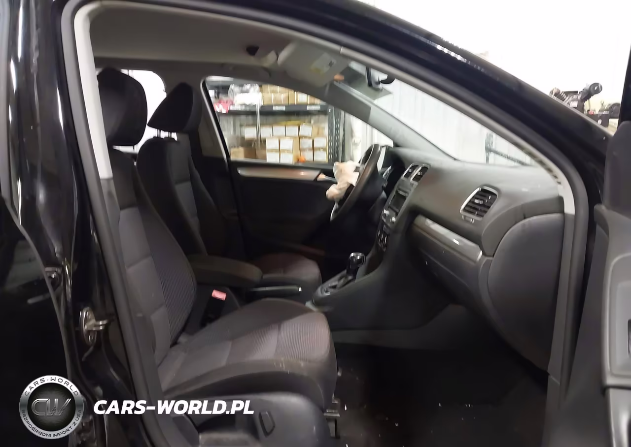 2012 Volkswagen Golf 2.5L 4-Door VIN:WVWDA7AJXCW287072 - 5