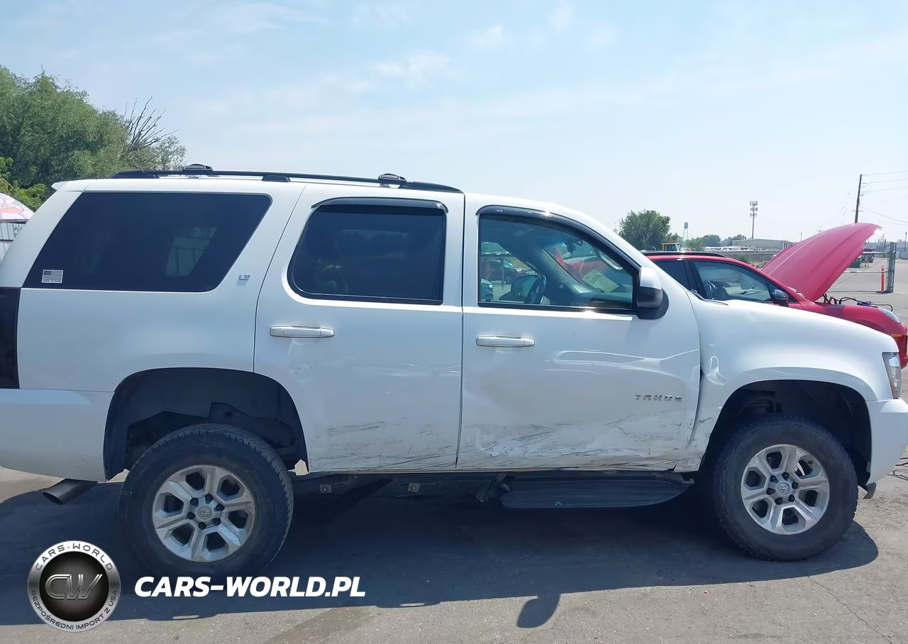 2011 Chevrolet Tahoe Lt VIN:1GNSKBE04BR296251 - 13