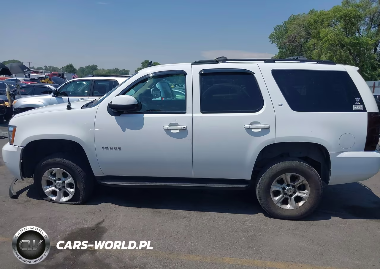 2011 Chevrolet Tahoe Lt VIN:1GNSKBE04BR296251 - 14