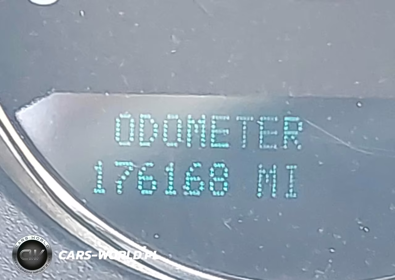 2011 Chevrolet Tahoe Lt VIN:1GNSKBE04BR296251 - 15