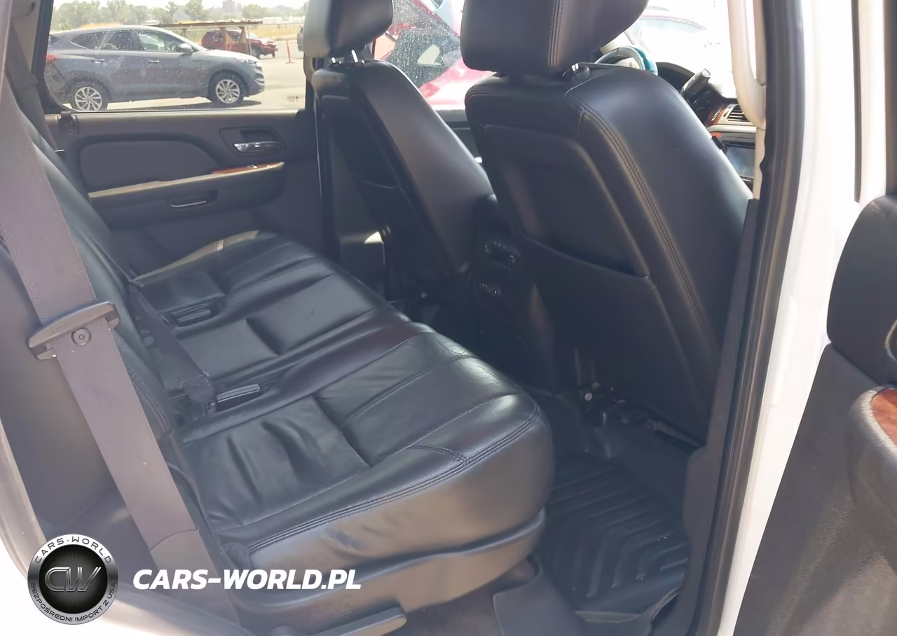 2011 Chevrolet Tahoe Lt VIN:1GNSKBE04BR296251 - 8