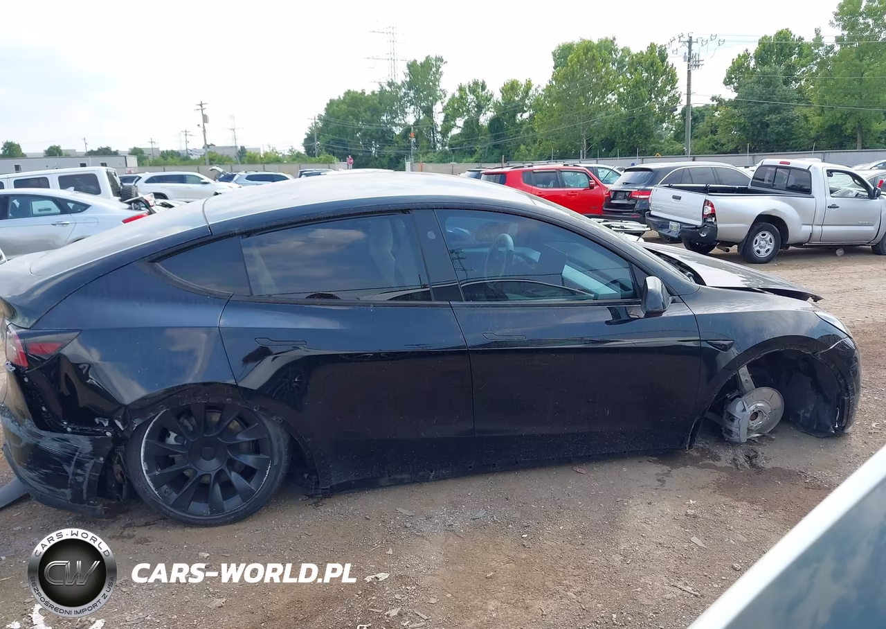 2023 Tesla Model Y Awd-Long Range Dual Motor All-Wheel Drive VIN:7SAYGDEE7PA185394 - 13