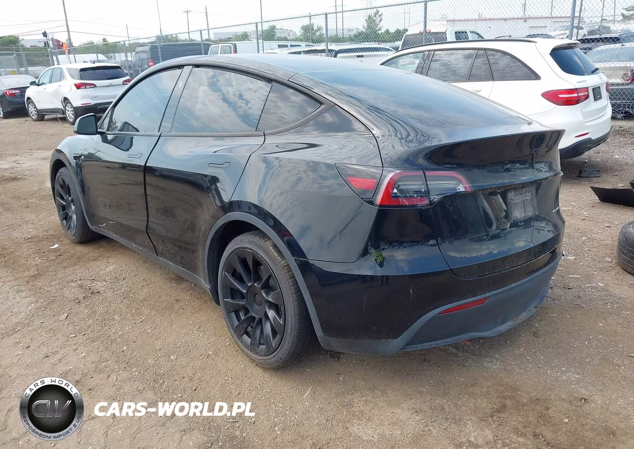 2023 Tesla Model Y Awd-Long Range Dual Motor All-Wheel Drive VIN:7SAYGDEE7PA185394 - 3