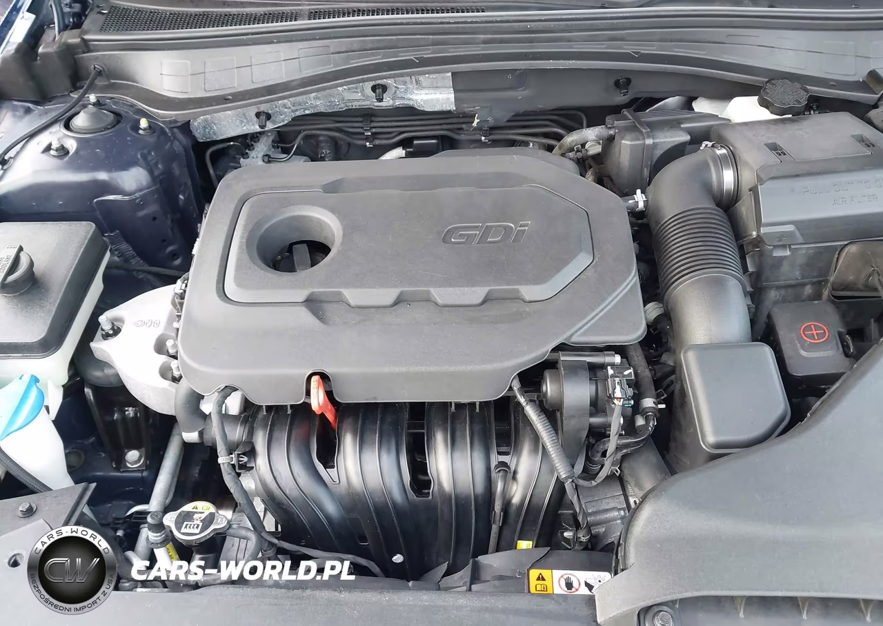 2019 Kia Optima S VIN:5XXGT4L33KG361503 - 10