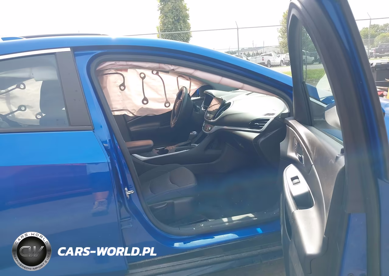 2018 Chevrolet Volt Lt VIN:1G1RC6S5XJU153255 - 5