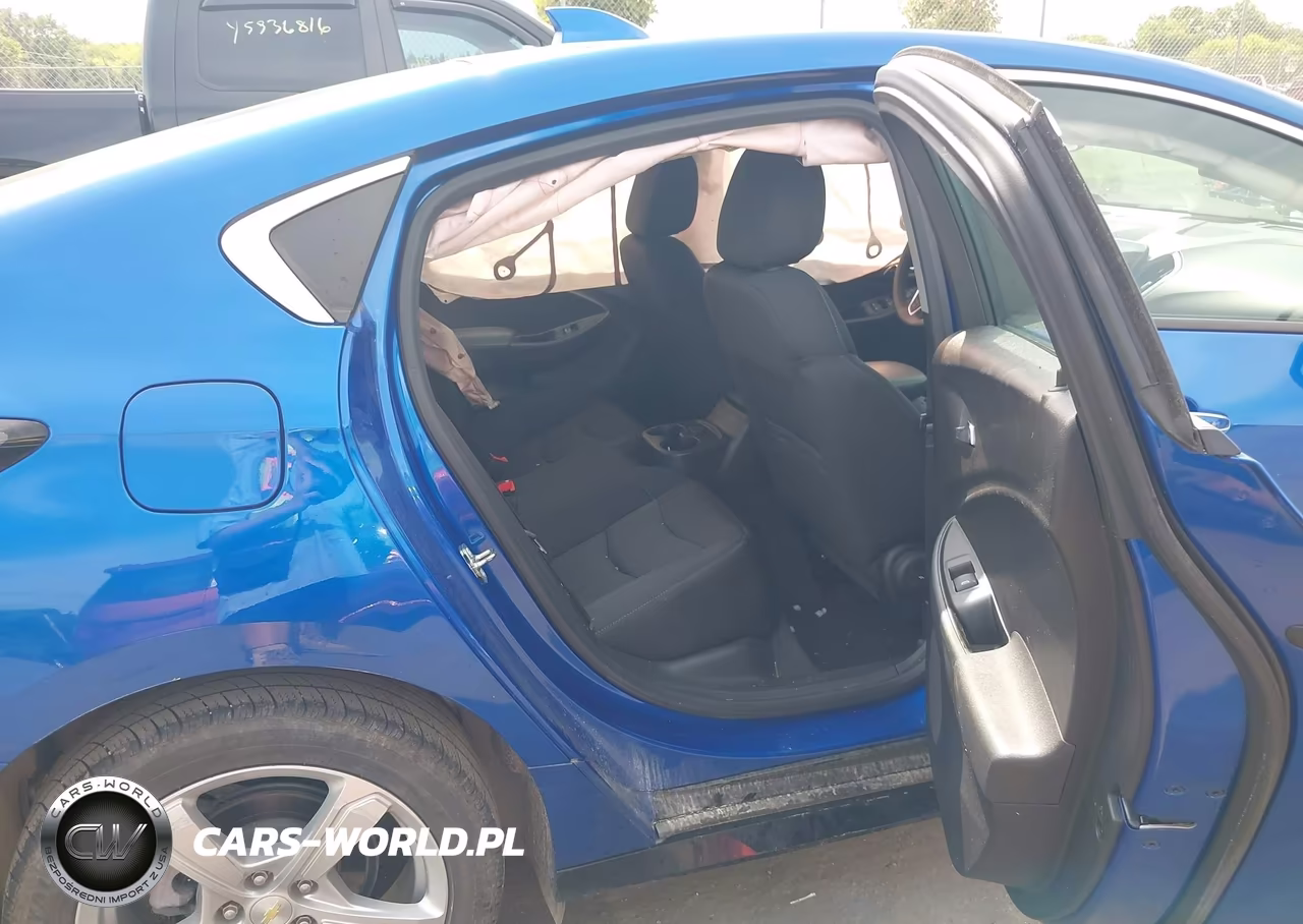 2018 Chevrolet Volt Lt VIN:1G1RC6S5XJU153255 - 8
