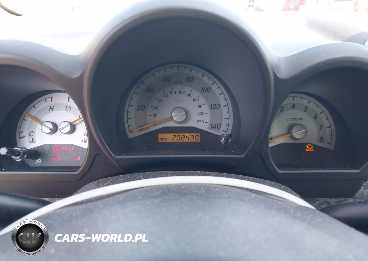 2007 Scion Tc VIN:JTKDE167670215642 - 7