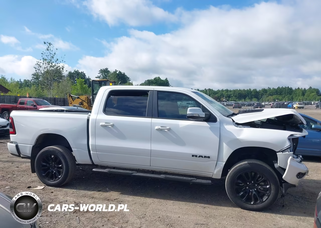 2019 Ram 1500 Rebel VIN:1C6SRFLT8KN560613 - 14