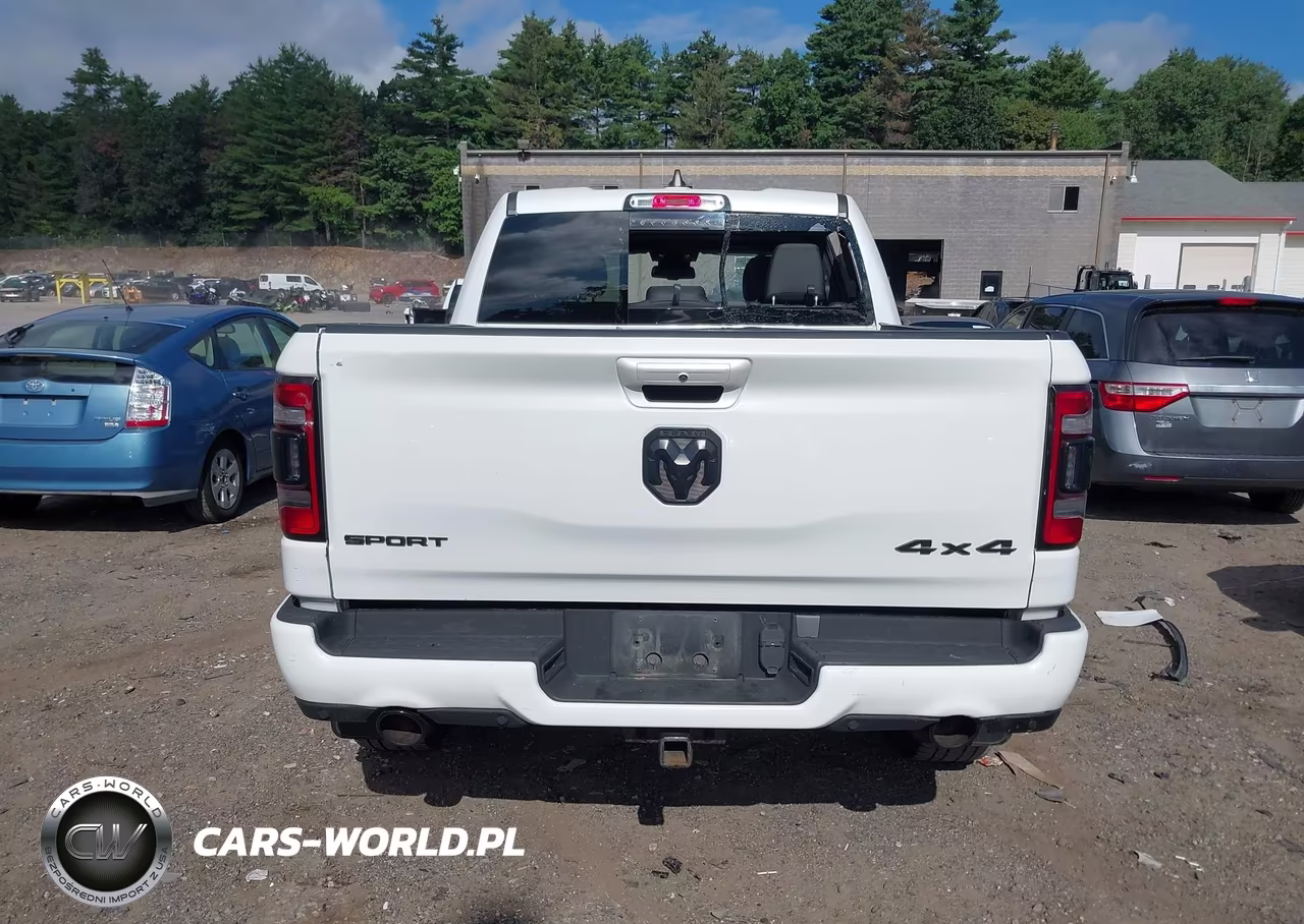 2019 Ram 1500 Rebel VIN:1C6SRFLT8KN560613 - 17