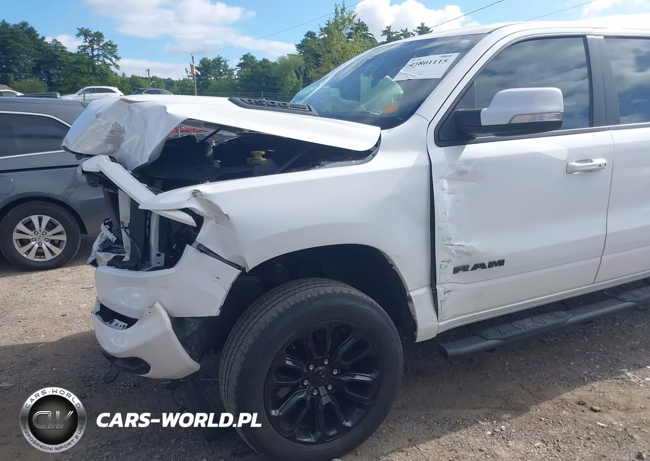 2019 Ram 1500 Rebel VIN:1C6SRFLT8KN560613 - 18