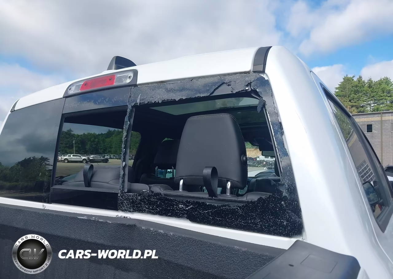 2019 Ram 1500 Rebel VIN:1C6SRFLT8KN560613 - 19