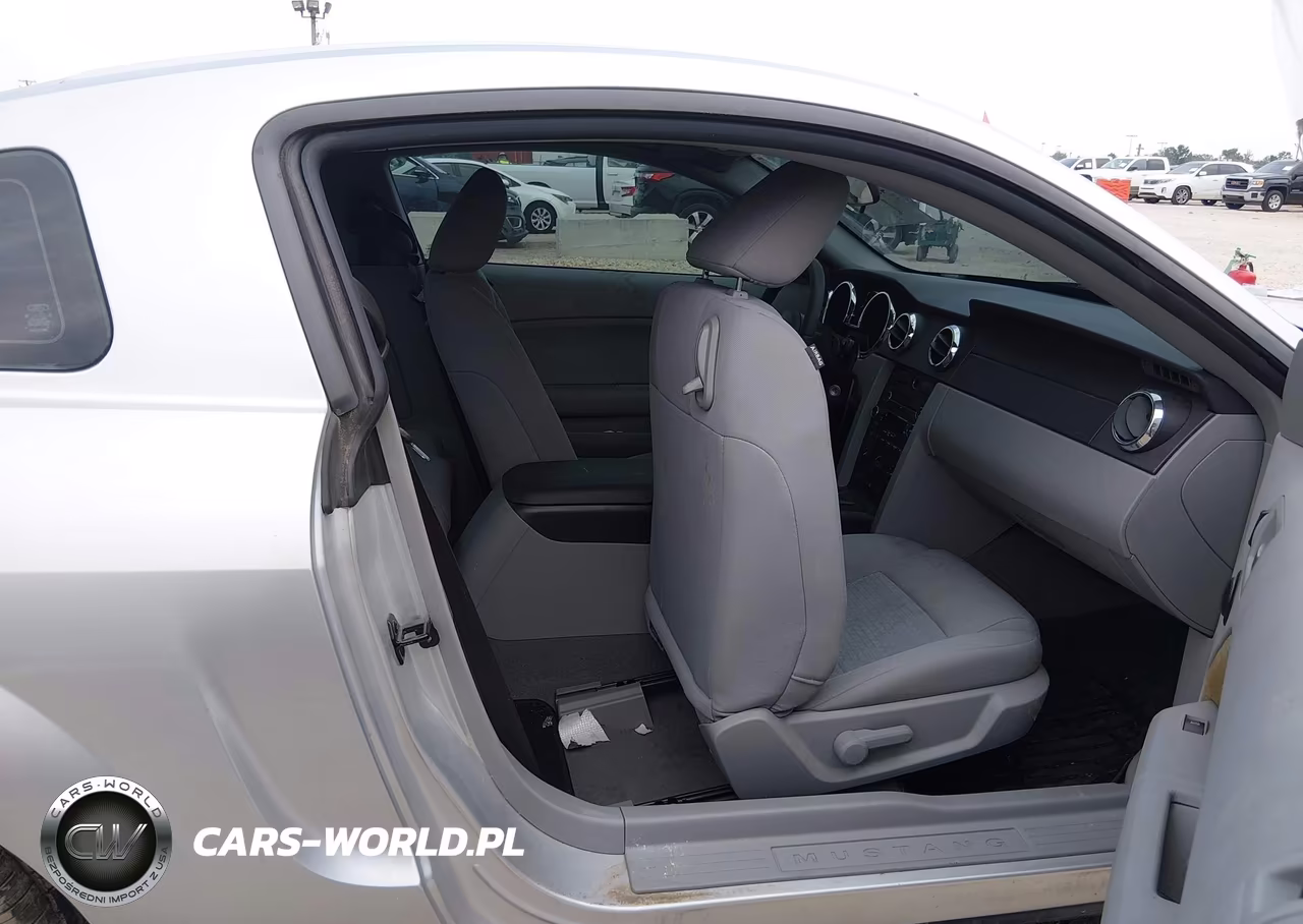 2009 Ford Mustang V6-V6 Premium VIN:1ZVHT80N595123150 - 5