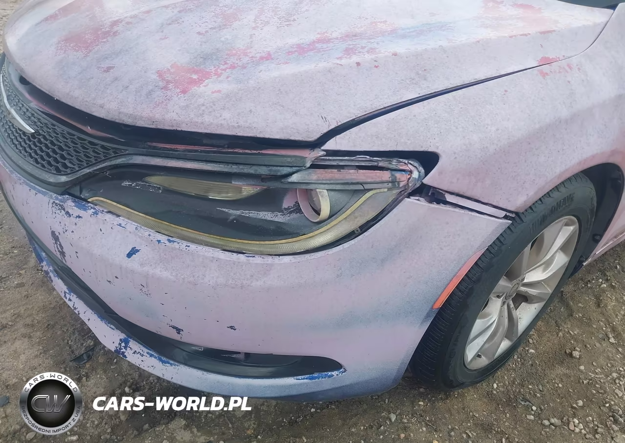 2015 Chrysler 200 S VIN:1C3CCCBB2FN723739 - 6