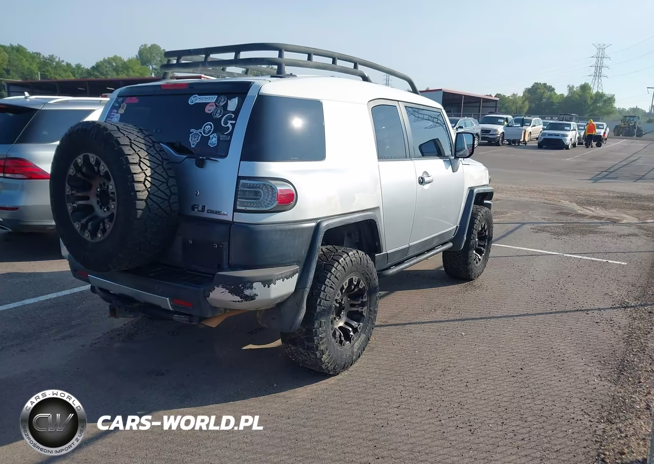 2007 Toyota Fj Cruiser VIN:JTEBU11F770045285 - 4
