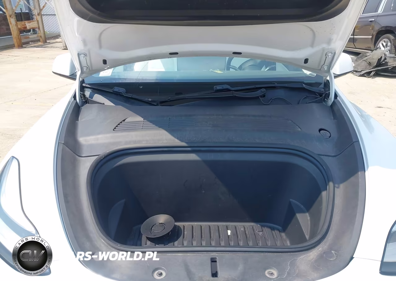 2020 Tesla Model Y Long Range Dual Motor All-Wheel Drive VIN:5YJYGDEE2LF014594 - 10