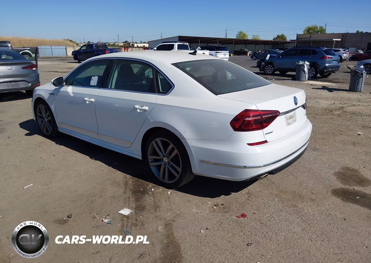 2017 Volkswagen Passat 1.8T R-Line VIN:1VWDT7A33HC056824 - 3