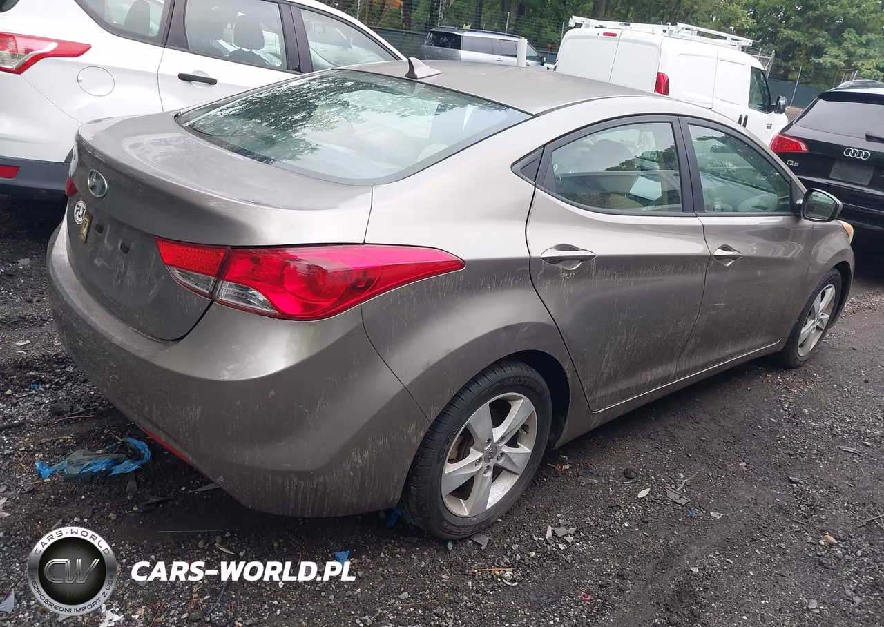 2012 Hyundai Elantra Gls VIN:5NPDH4AE0CH141234 - 4