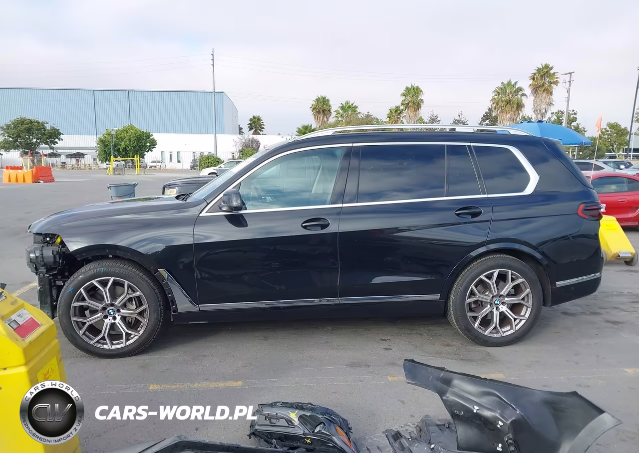2025 BMW X7 xDrive40I VIN:5UX23EM00S9W39225 - 15