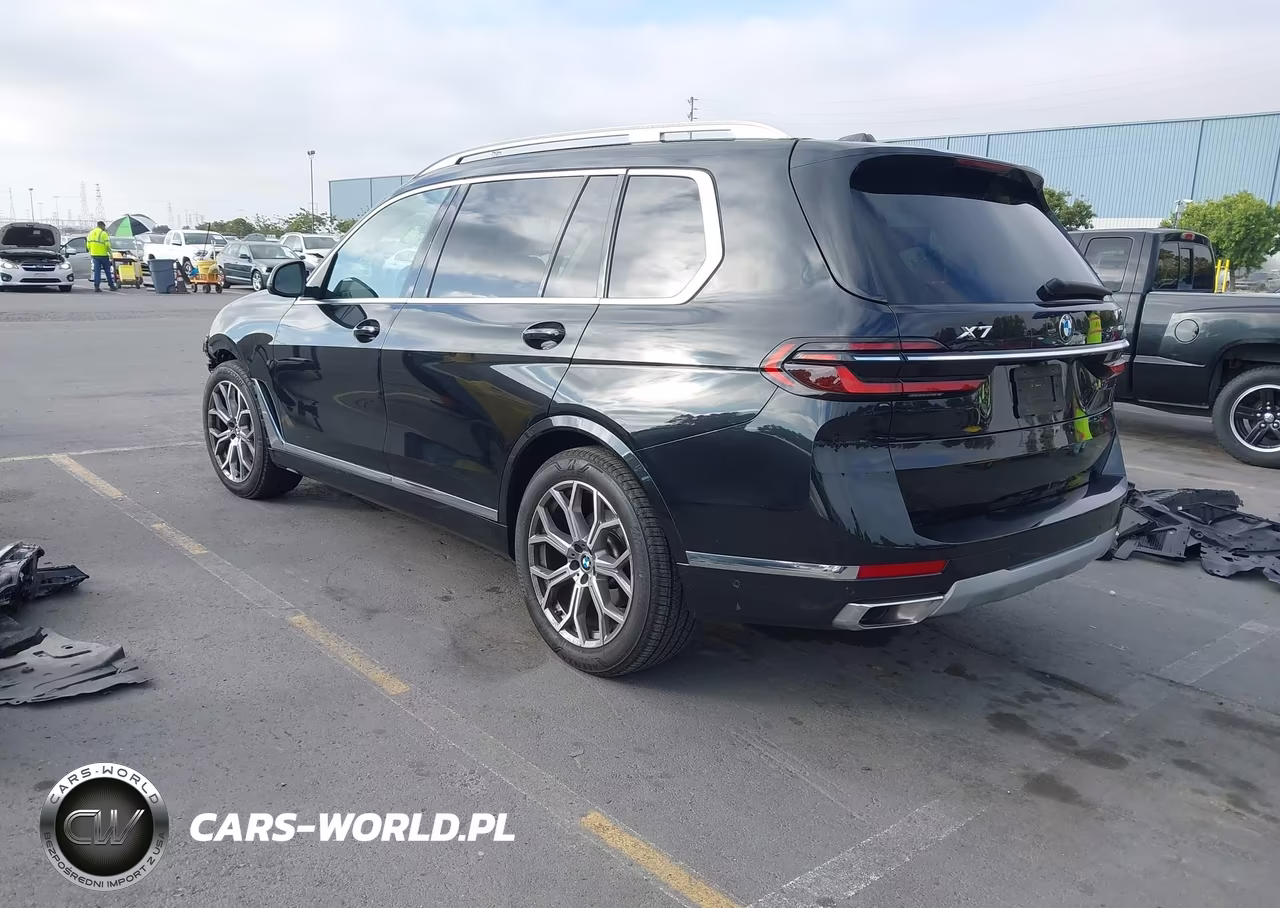 2025 BMW X7 xDrive40I VIN:5UX23EM00S9W39225 - 3