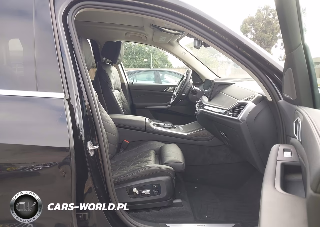2025 BMW X7 xDrive40I VIN:5UX23EM00S9W39225 - 5