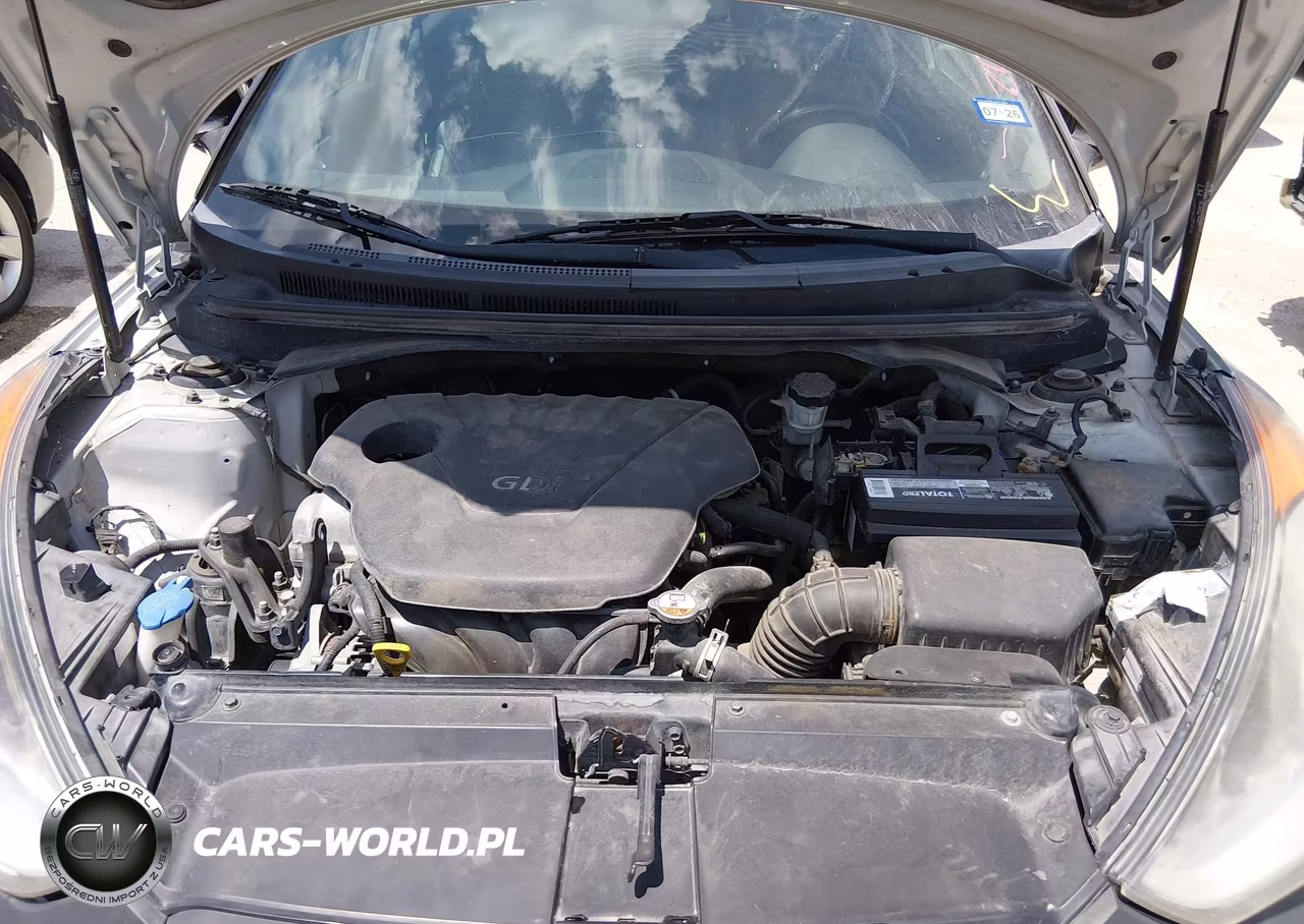 2015 Hyundai Veloster VIN:KMHTC6AD1FU233889 - 10
