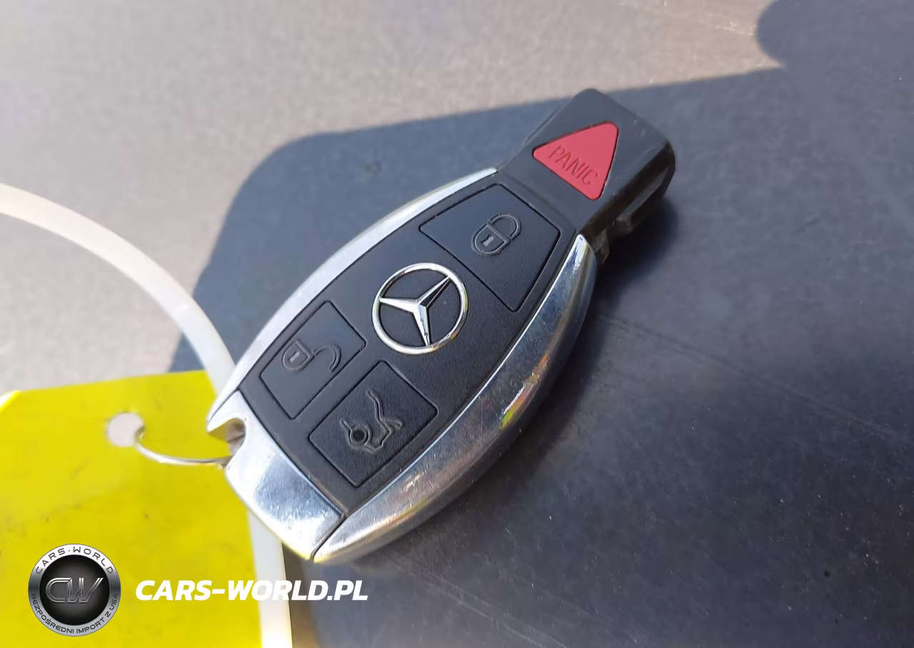 2015 Mercedes-Benz C 300 4Matic VIN:55SWF4KB2FU032486 - 11