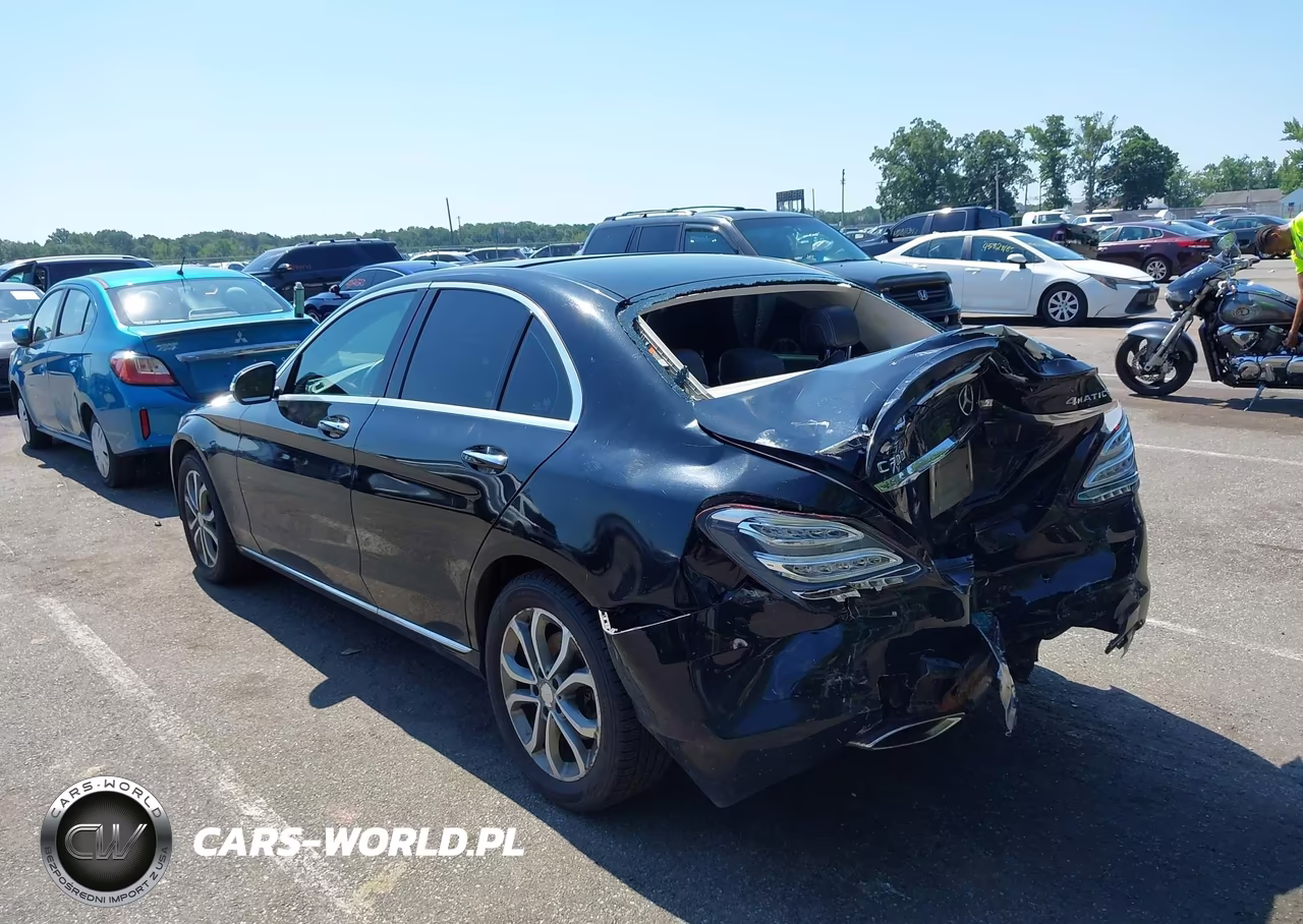 2015 Mercedes-Benz C 300 4Matic VIN:55SWF4KB2FU032486 - 3