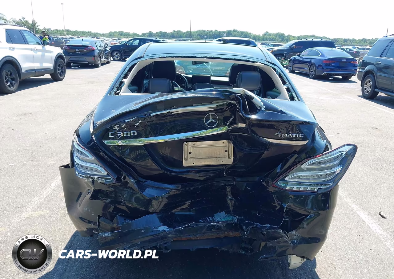 2015 Mercedes-Benz C 300 4Matic VIN:55SWF4KB2FU032486 - 6