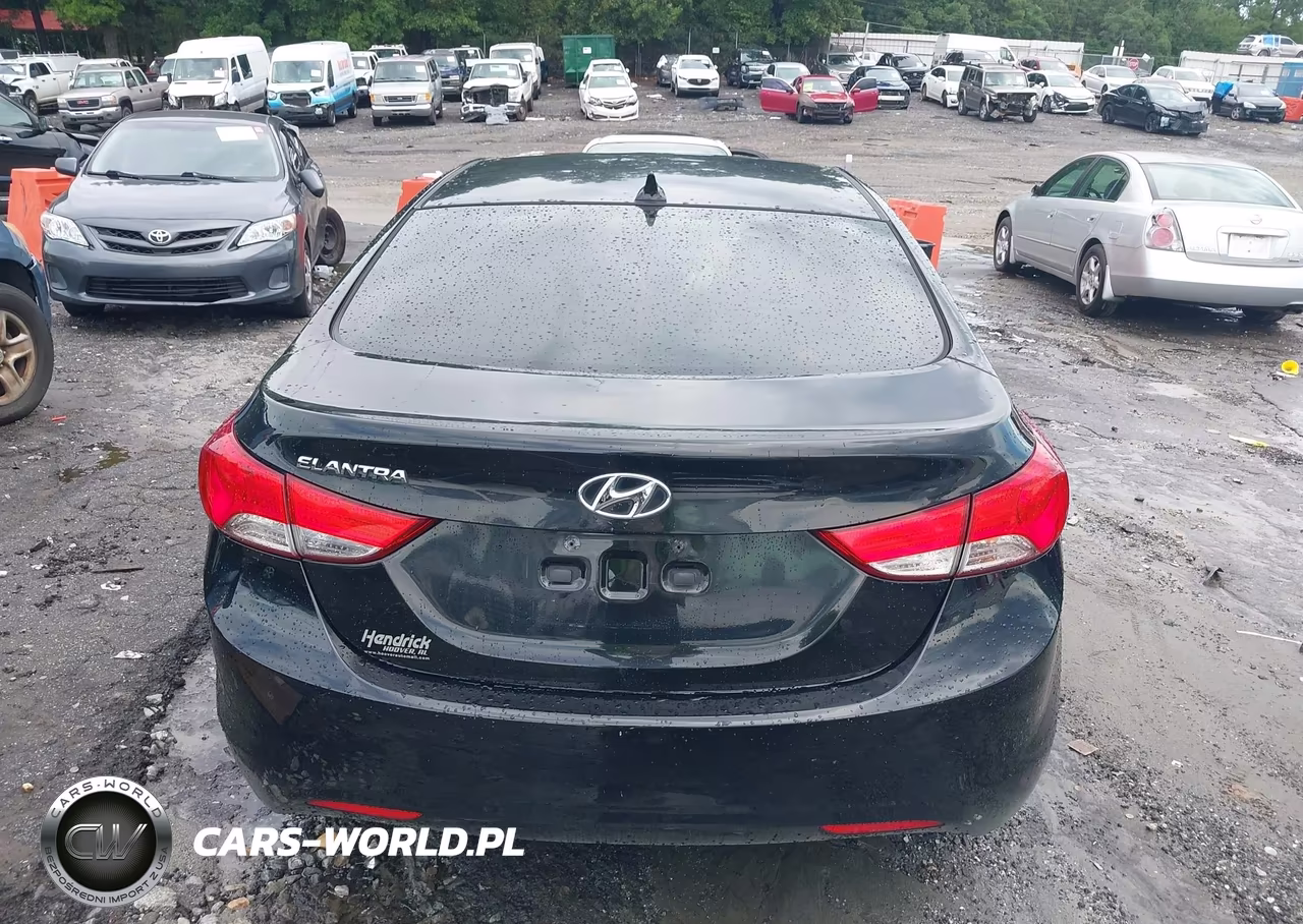 2011 Hyundai Elantra Gls VIN:5NPDH4AE7BH030324 - 16