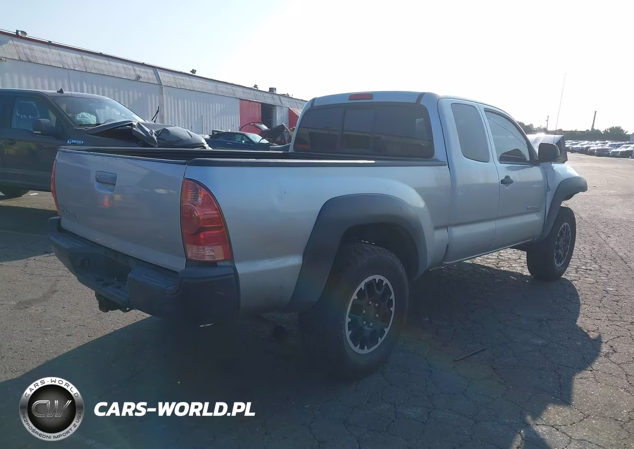 2012 Toyota Tacoma Base V6 VIN:5TFUU4EN8CX040968 - 4