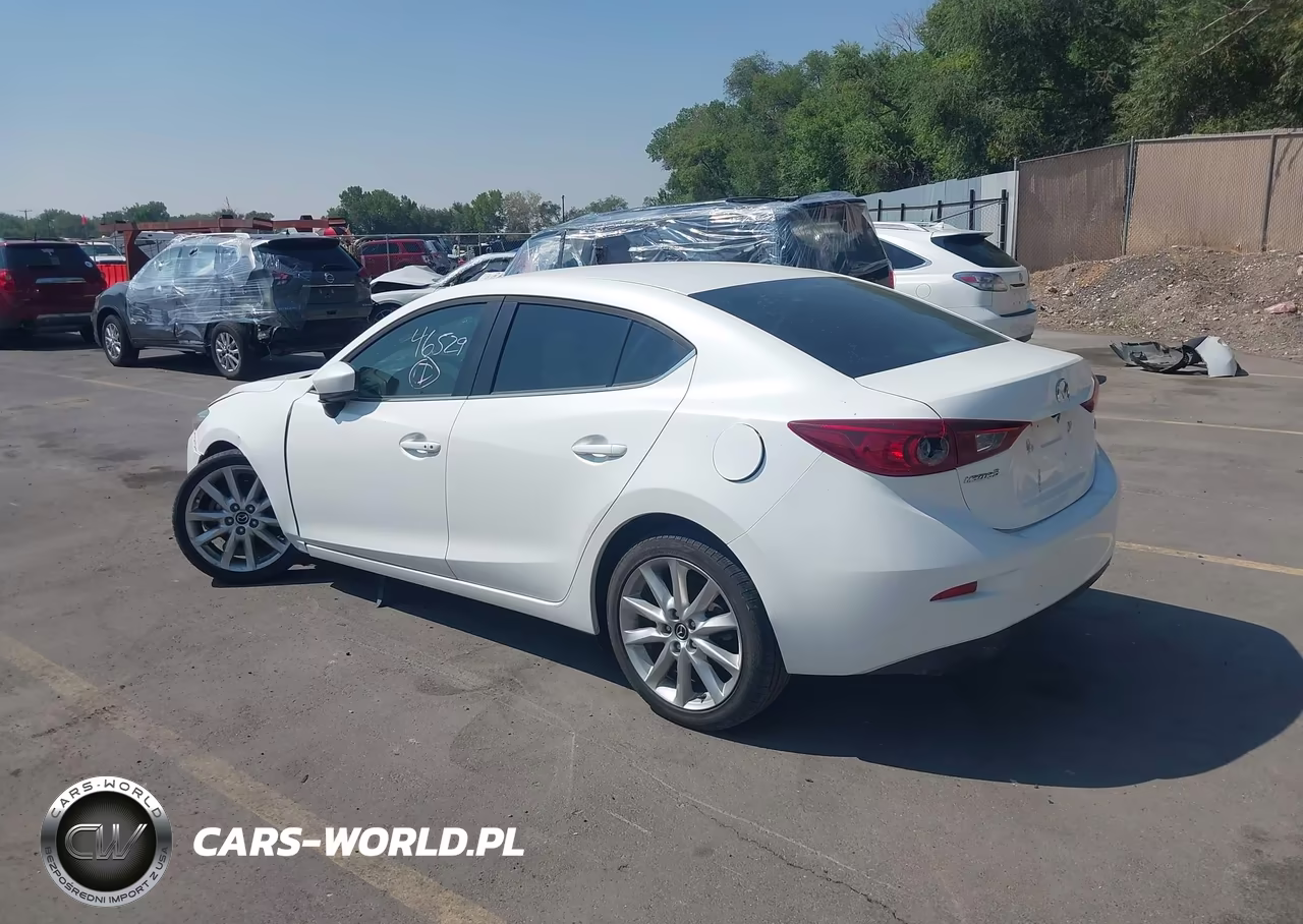 2017 Mazda Mazda3 Touring VIN:3MZBN1V78HM122519 - 3