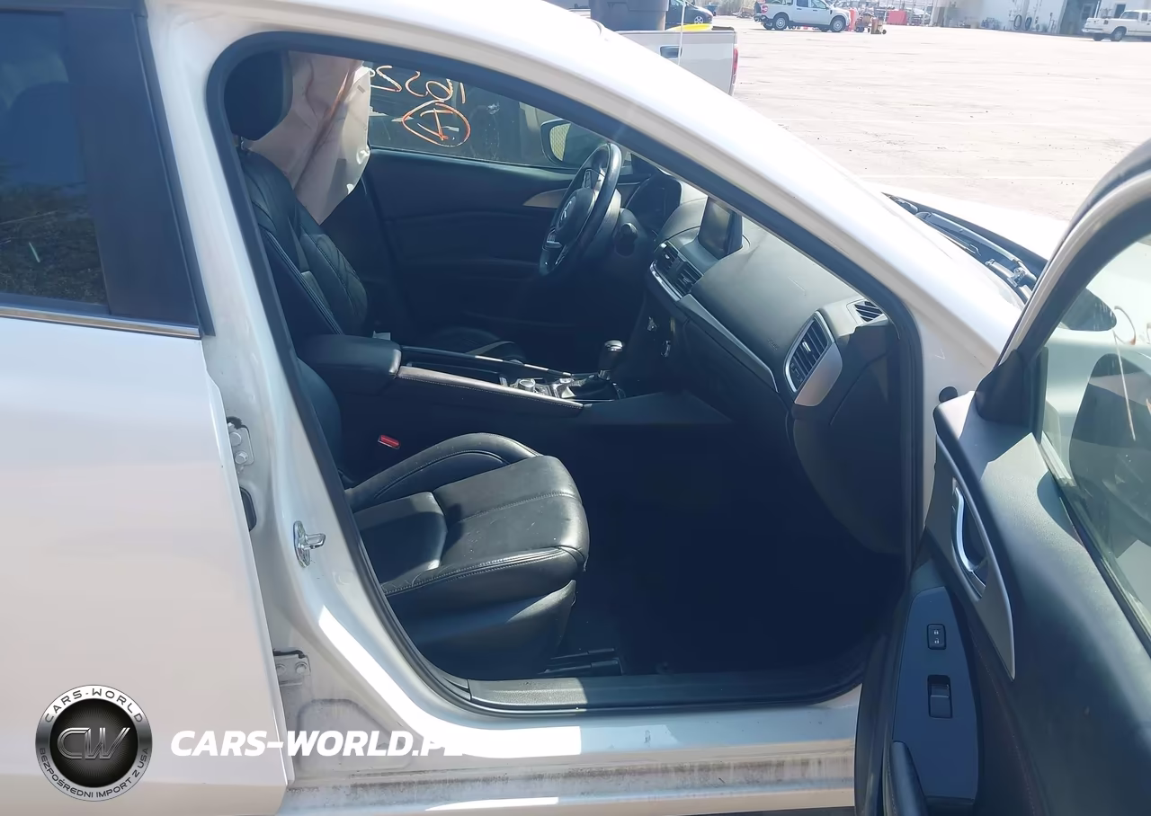 2017 Mazda Mazda3 Touring VIN:3MZBN1V78HM122519 - 5