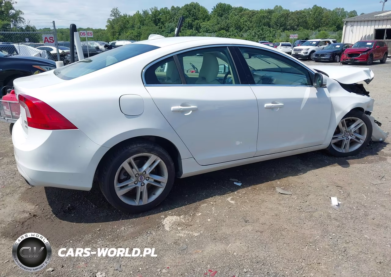 2014 Volvo S60 T5 VIN:YV1612FH3E2290675 - 4