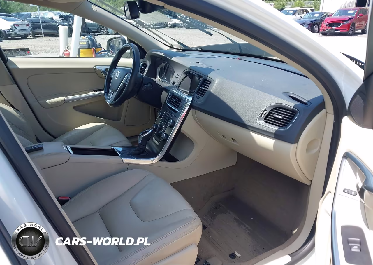 2014 Volvo S60 T5 VIN:YV1612FH3E2290675 - 5