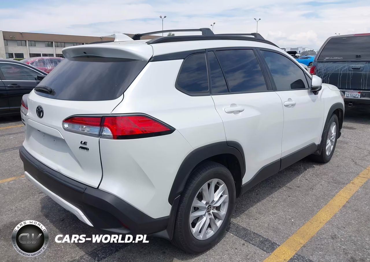 2022 Toyota Corolla Cross Le VIN:7MUCAABG9NV032000 - 4