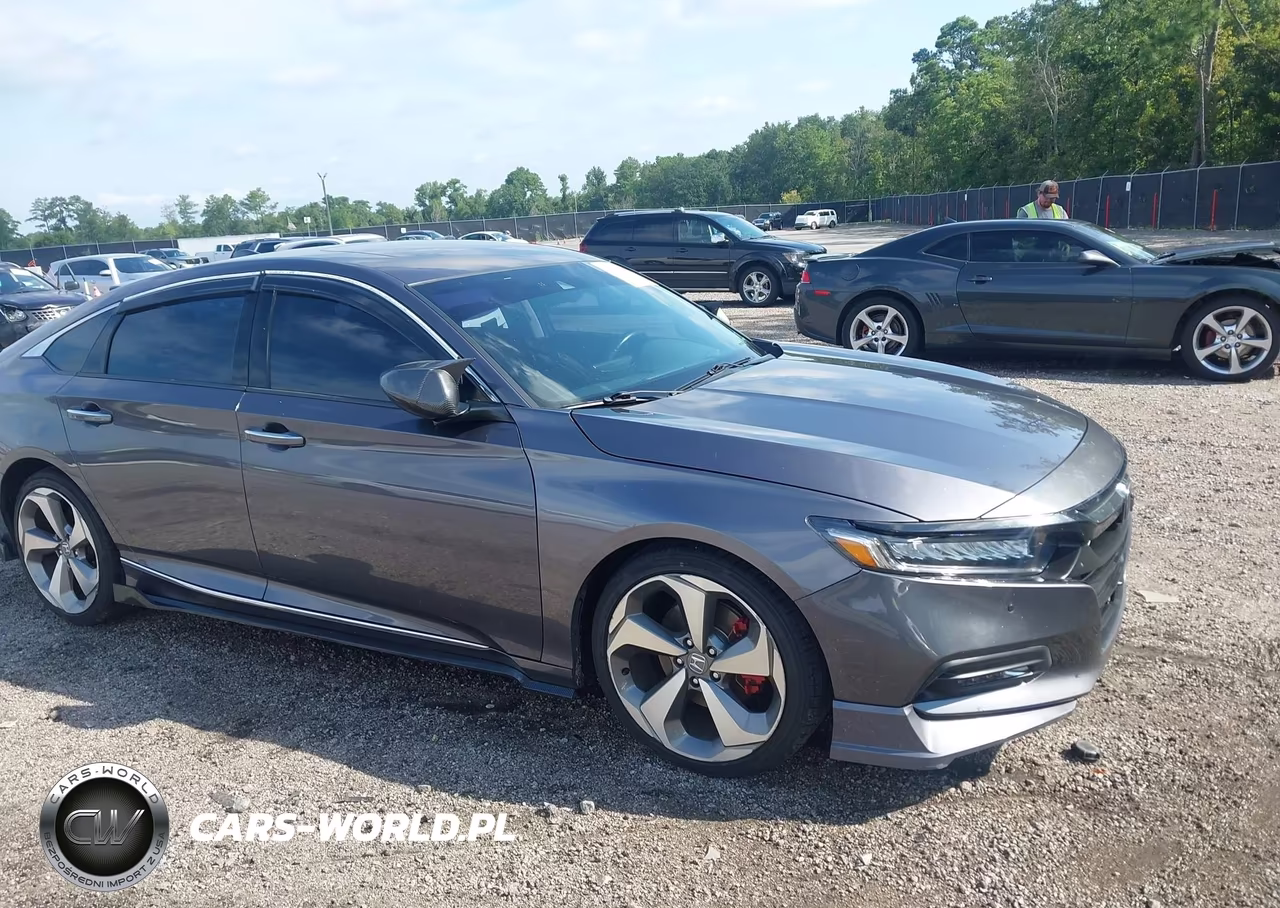 2018 Honda Accord Touring – zdjęcie 1 z 17