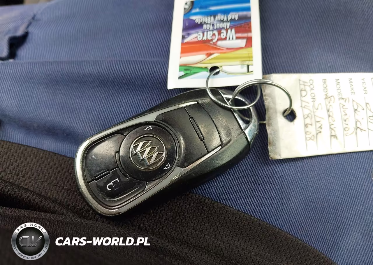 2017 Buick Envision Essence VIN:LRBFXDSA2HD148608 - 11