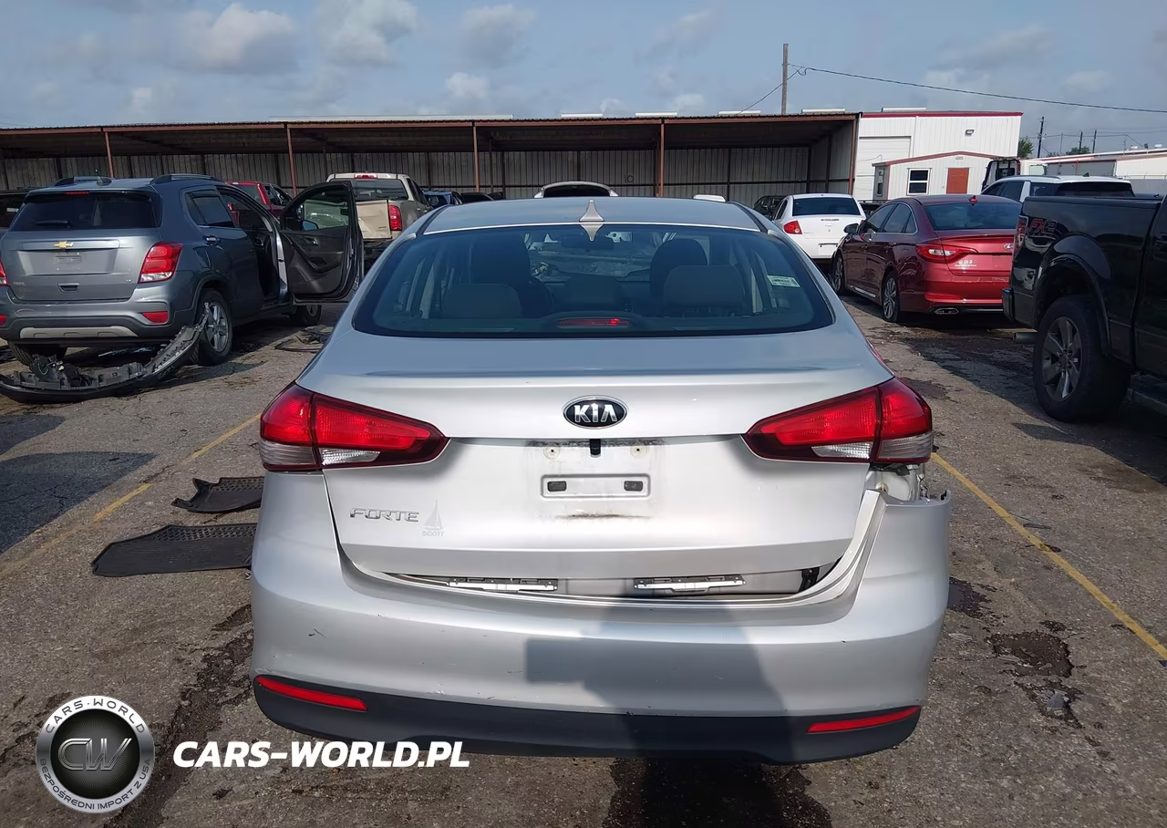 2017 Kia Forte Lx VIN:3KPFK4A74HE160120 - 16