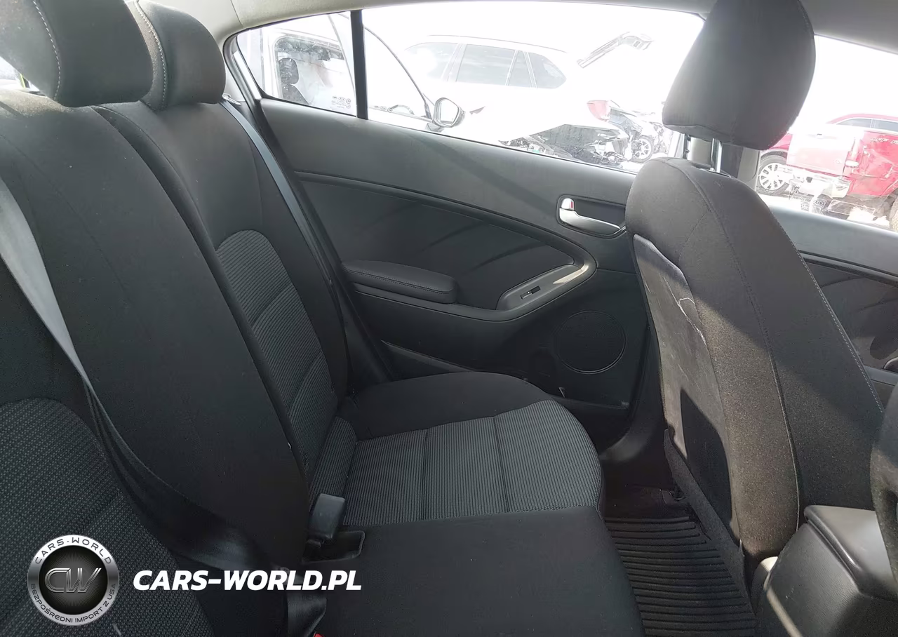 2017 Kia Forte Lx VIN:3KPFK4A74HE160120 - 8