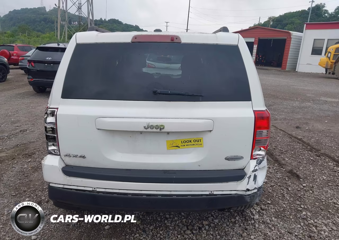2011 Jeep Patriot Sport VIN:1J4NF1GB2BD282097 - 17