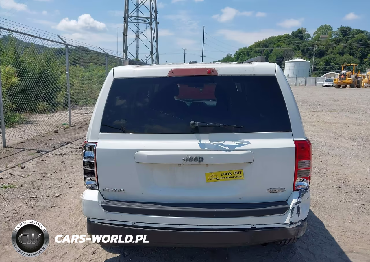 2011 Jeep Patriot Sport VIN:1J4NF1GB2BD282097 - 18