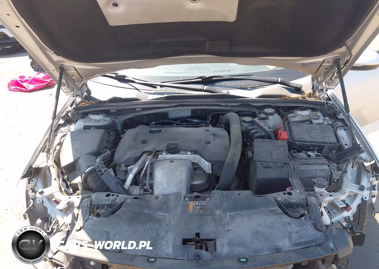 2018 Buick Regal Sportback Essence VIN:W04GP6SX4J1077919 - 10