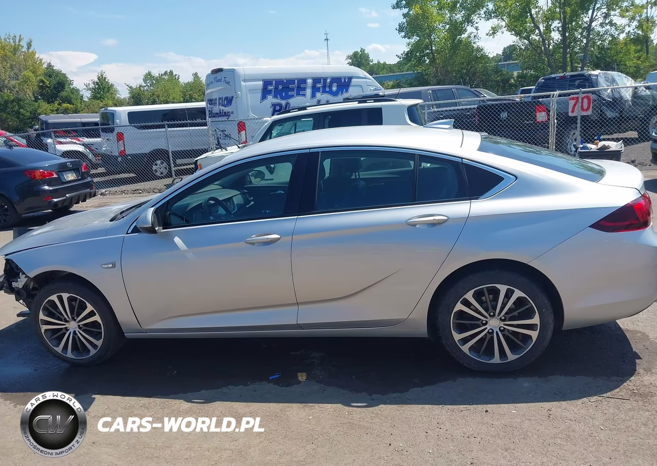 2018 Buick Regal Sportback Essence VIN:W04GP6SX4J1077919 - 15